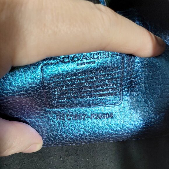 ULTRA RARE! Coach Leather Hologram Iridescent Derby Bucket Bag Great Condition - Picture 2 of 10